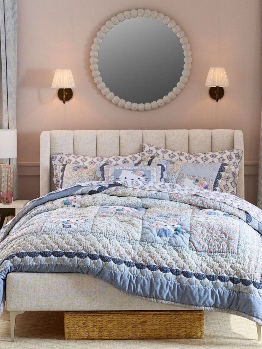 Pottery Barn Teen Hello Kitty Chambray Patchwork Quilt Queen NEW in Package - Picture 3 of 5